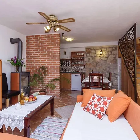 In Saftici 26679 * Grižane