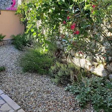 In Saftici 26679 * Grižane