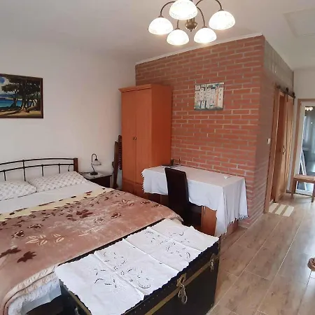 In Saftici 26679 Grižane