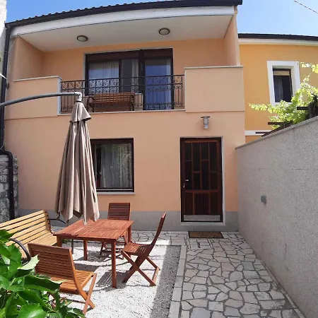 In Saftici 26679 * Grižane