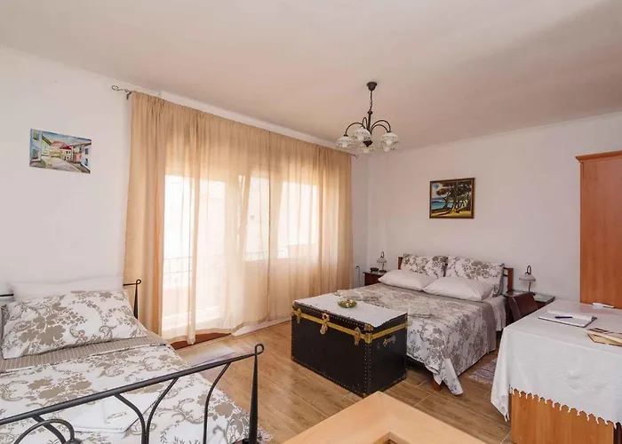 In Saftici 26679 * Grižane