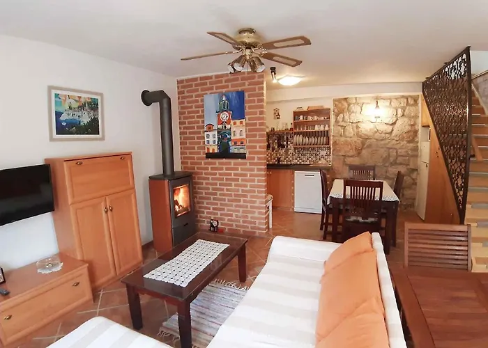 Case de vacanță In Saftici 26679 *